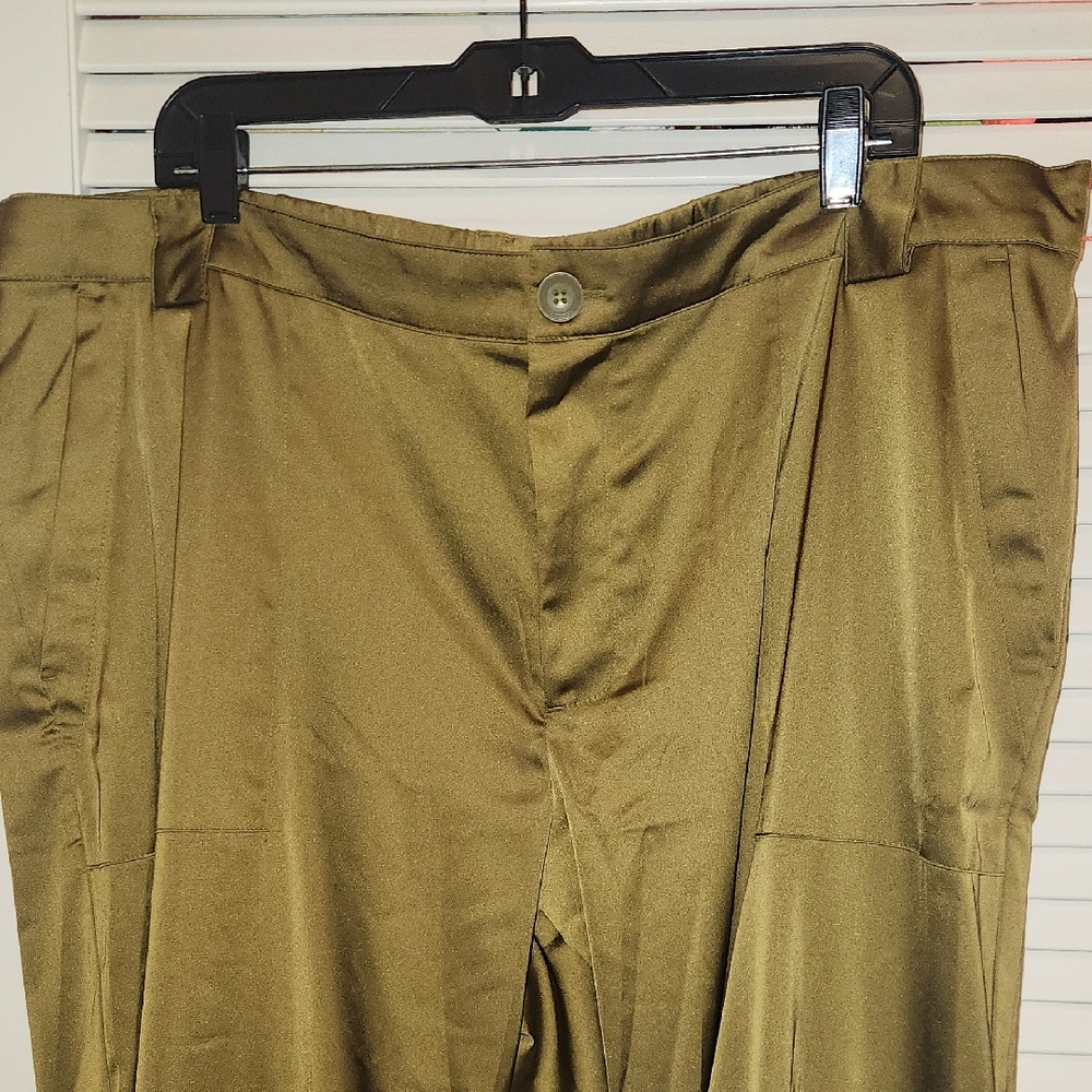 Old Navy Women's Olive Satin Trousers
